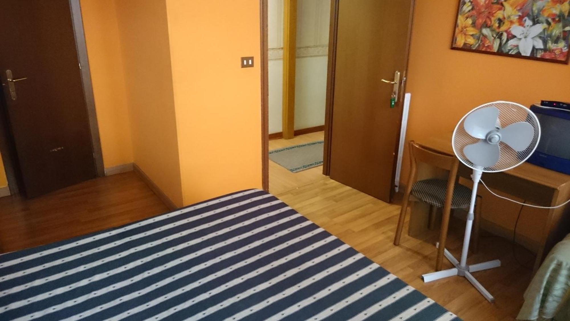 רומא Hotel Urbis מראה חיצוני תמונה