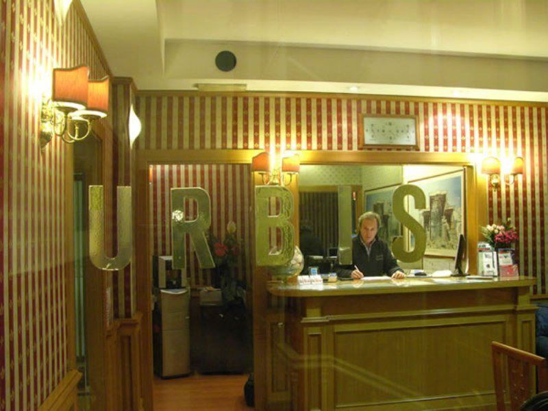 רומא Hotel Urbis מראה חיצוני תמונה
